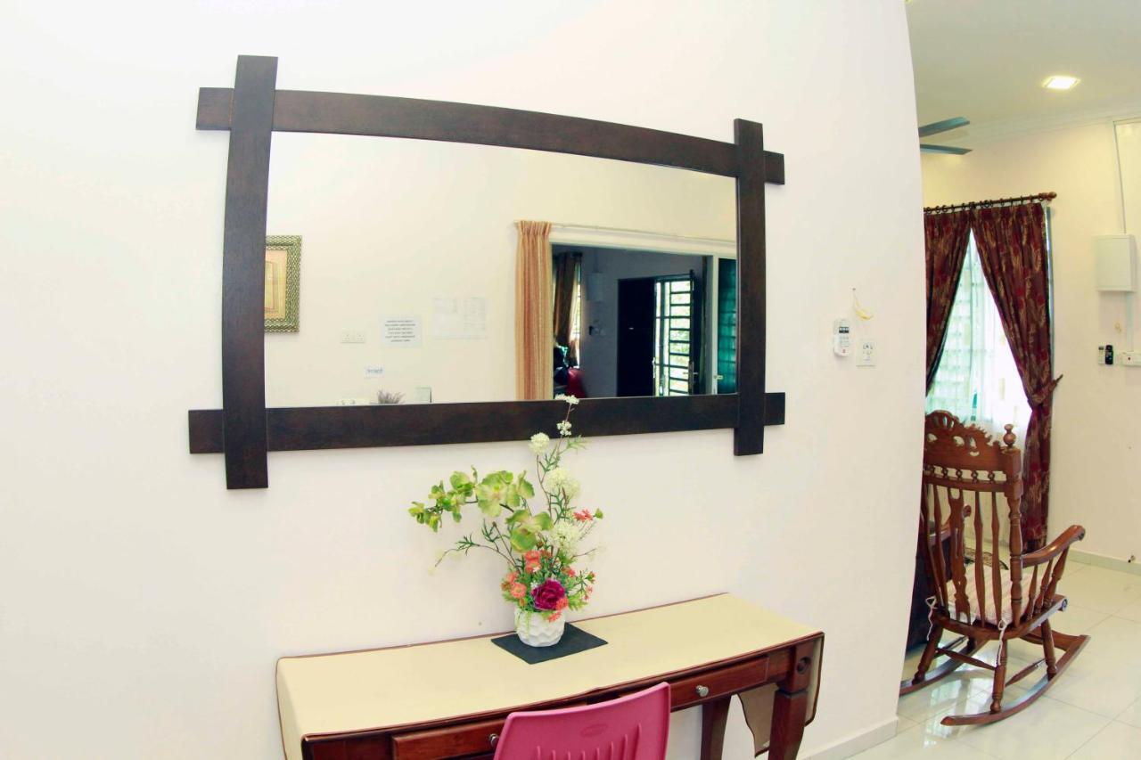 Twin Castle Homestay Kuala Pilah Exterior foto