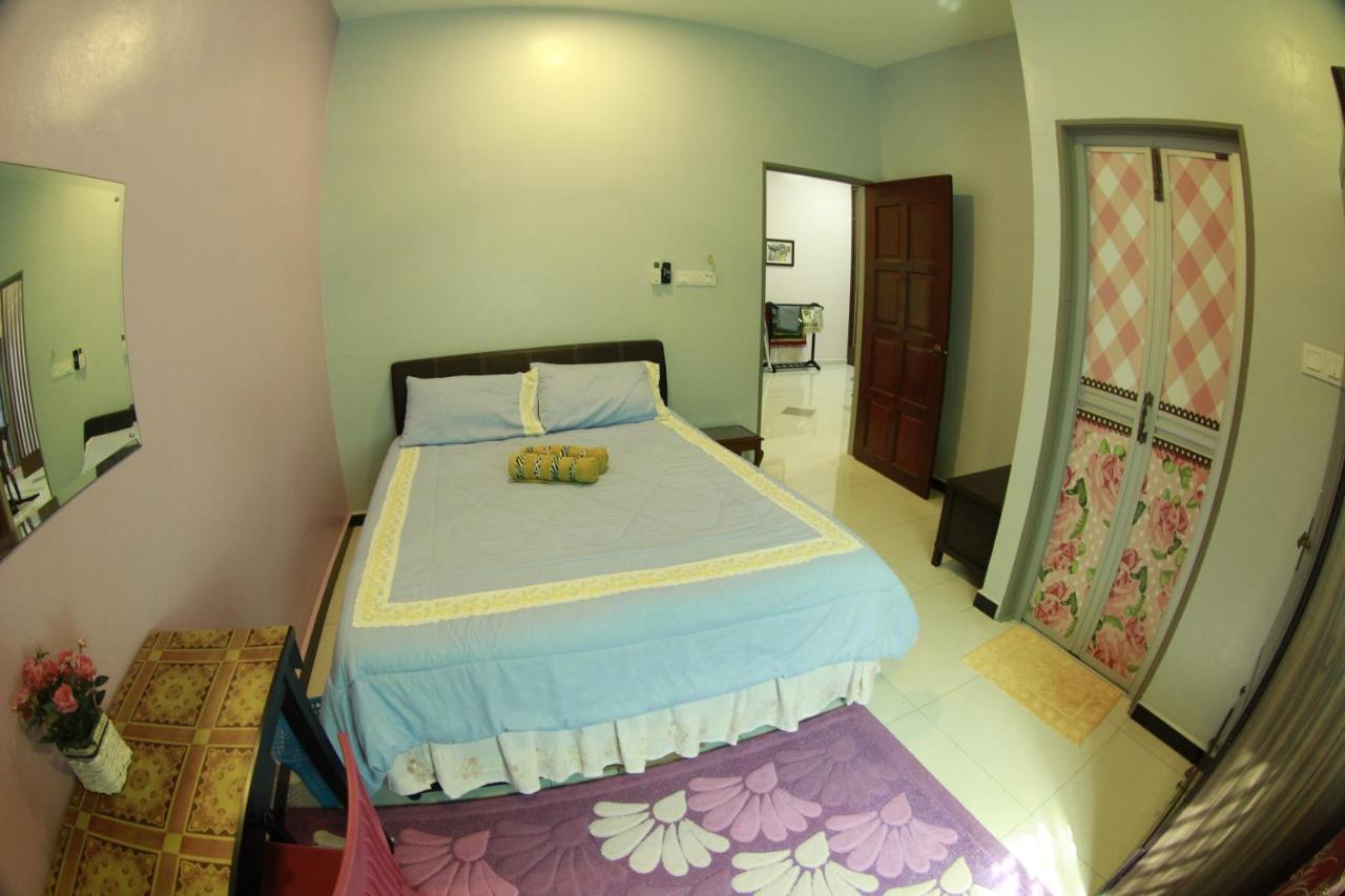 Twin Castle Homestay Kuala Pilah Exterior foto