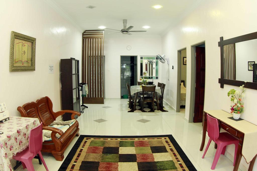 Twin Castle Homestay Kuala Pilah Exterior foto
